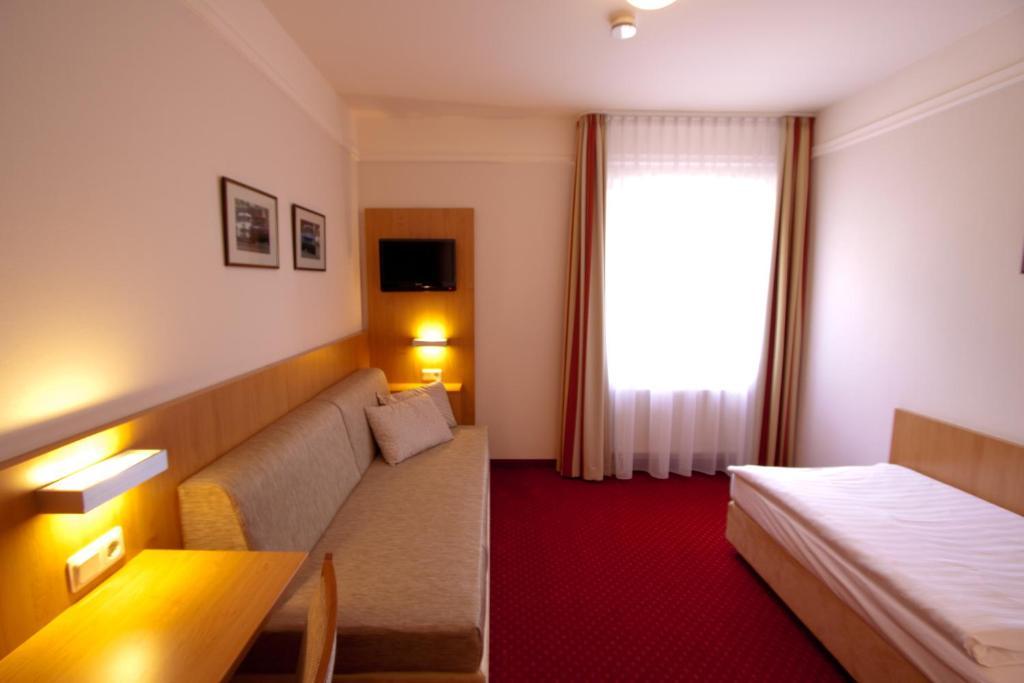 Hotel Jacobsberg Oschersleben Rum bild